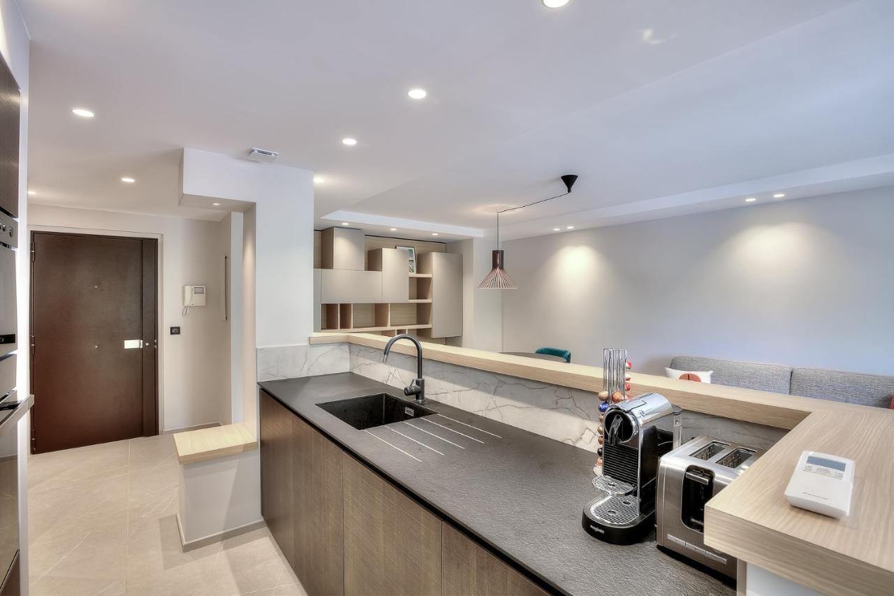 Luxury Flat With Balcony - City Center Cannes Exteriör bild